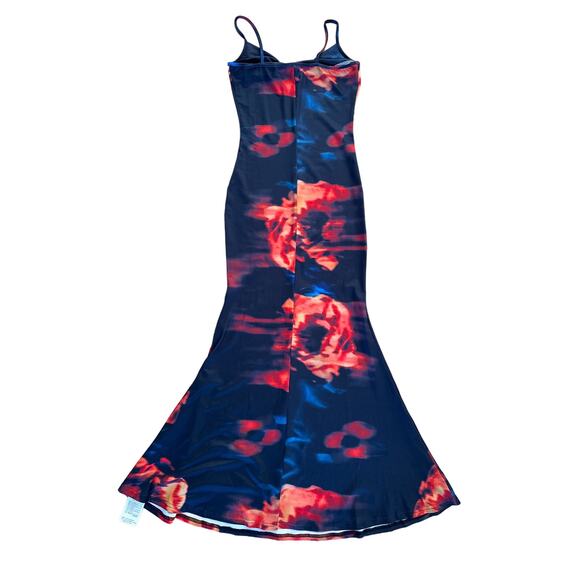 Do My Self - Cowl Neckline FanTail Hem Maxi Dress in Black Blue & Red - Picture 3 of 5